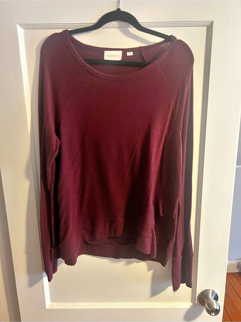 mia tess Long Sleeve Top in Burgundy Size XL